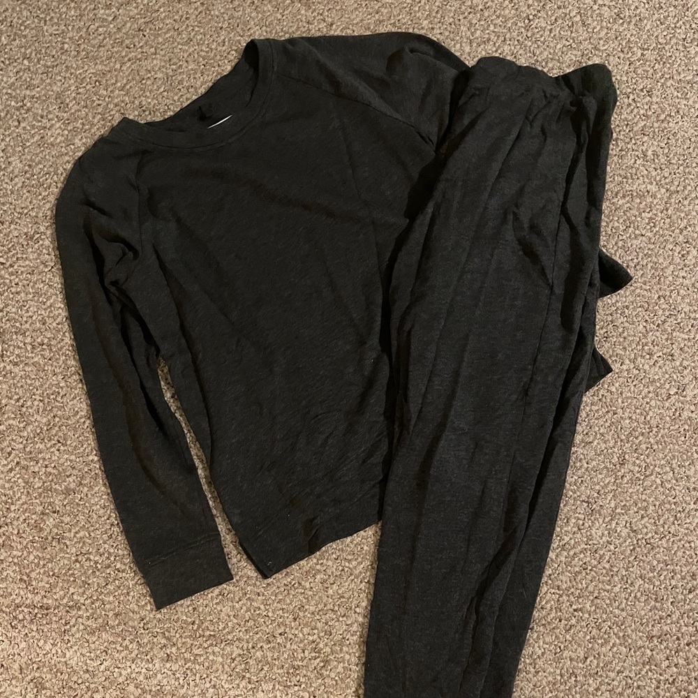 Lou and grey lounge set
